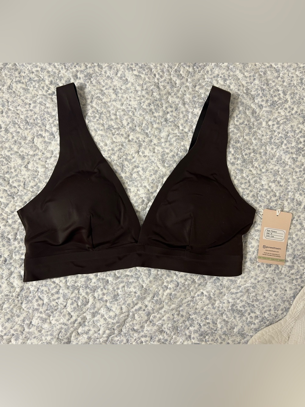 NWT Onewithswim swimsuit top medium